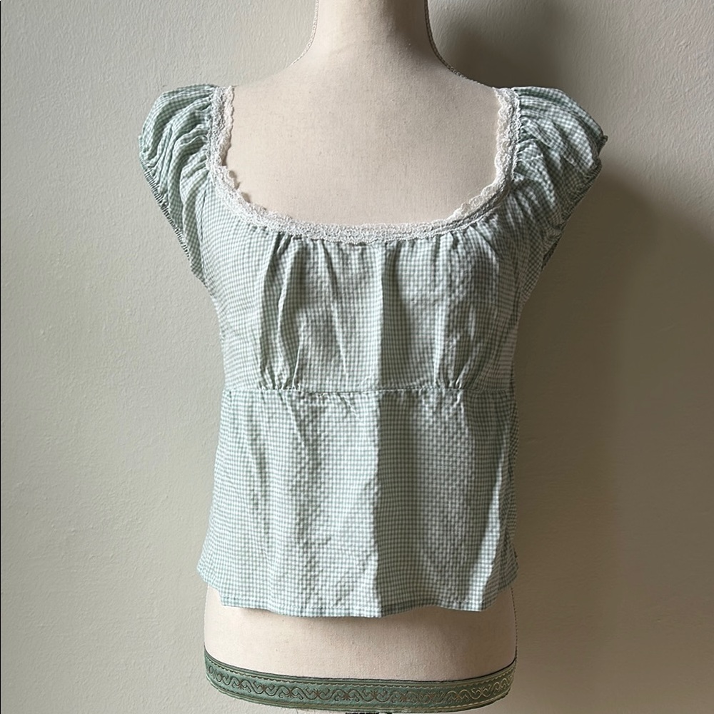 Social Scene tiny plaid light green size small lace trimmed scoop neck shirt